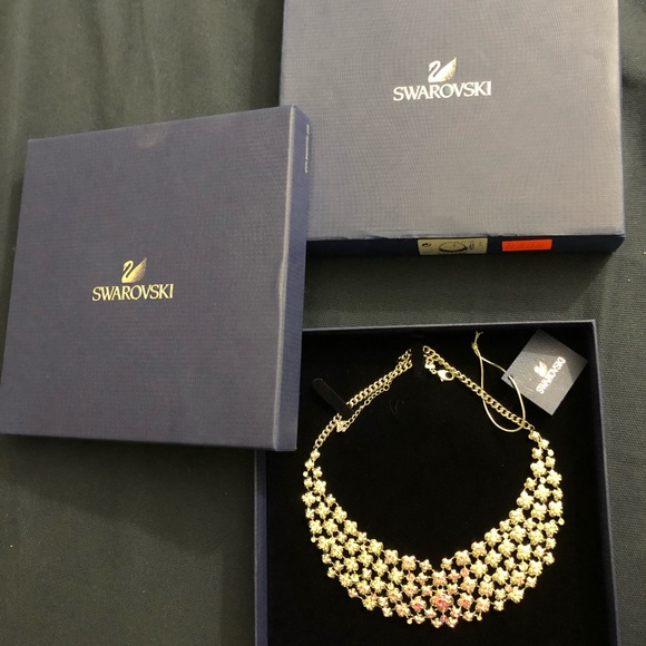 New SWAROVSKI Cherie Large Necklace - Picture 4 of 6